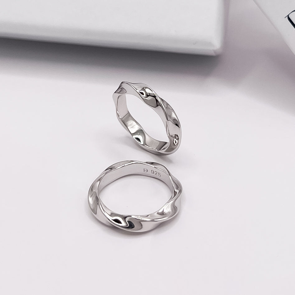 Infinity Curve Ring