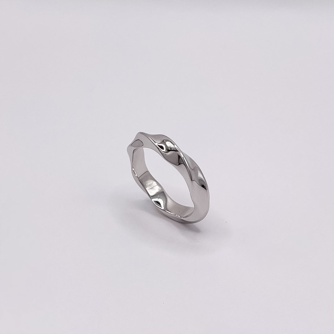 Infinity Curve Ring